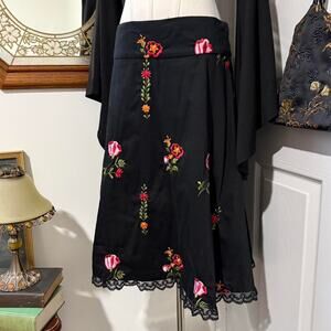 Lapis Black & Multicolor Floral Embroidered Lace Trim Lace Up Corset Midi Skirt
